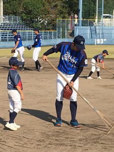 福山西小学校ソフトボールチームへ野球教室を実施 ツネイシ ブルーパイレーツ ツネイシ硬式野球部