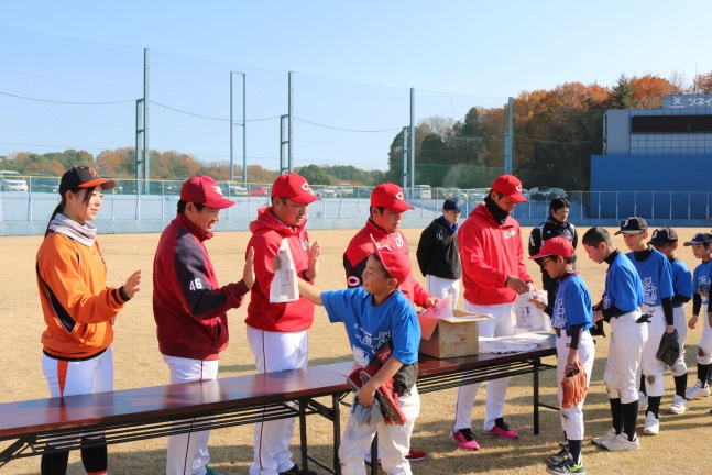 “ツネイシベースボールクリニック2019”を開催　～小・中学生220人が参加～